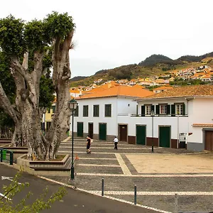 Casas Do Largo Dos Milagres Machico (Madeira)